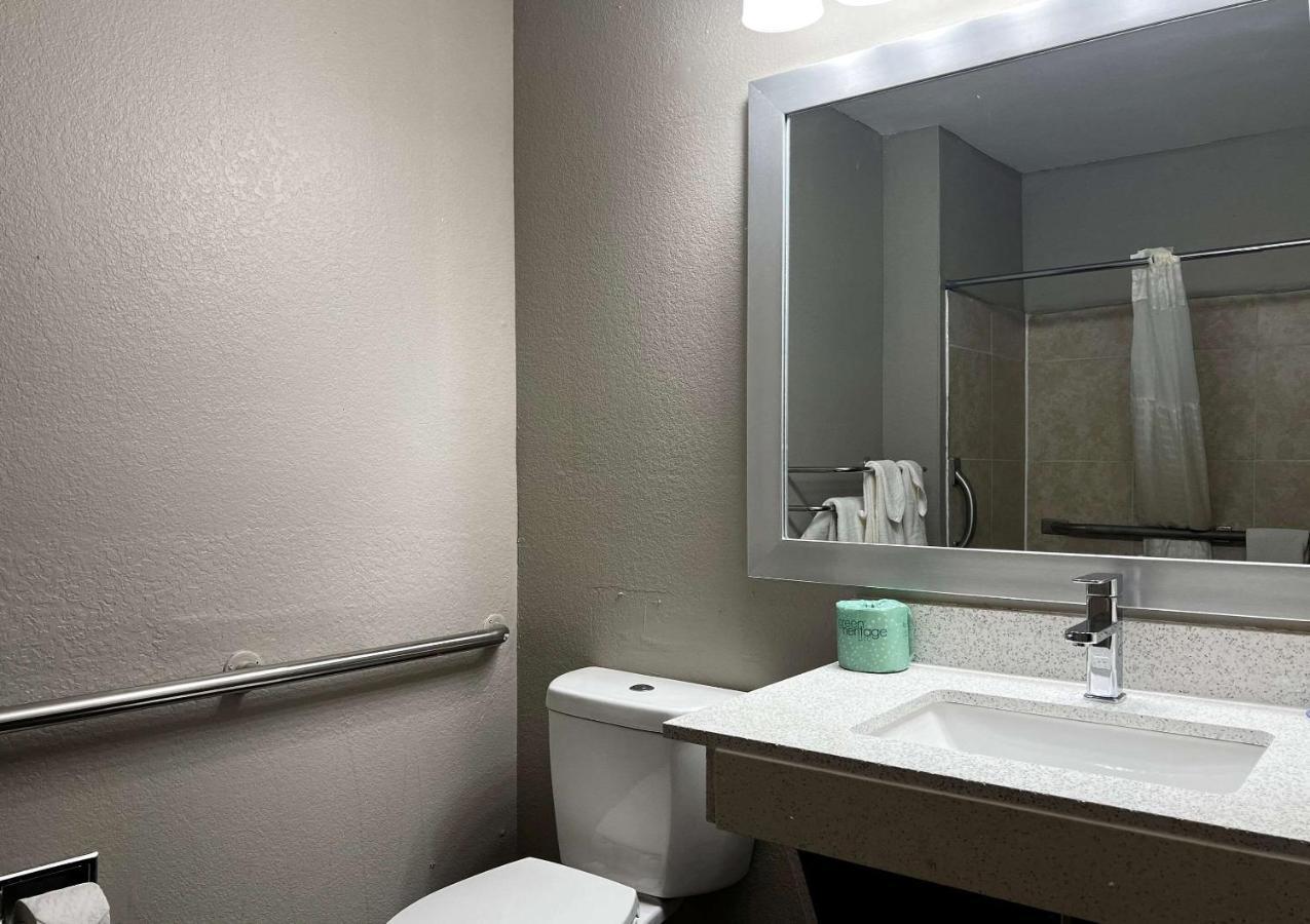 Econo Lodge Спринг Лейк Екстериор снимка