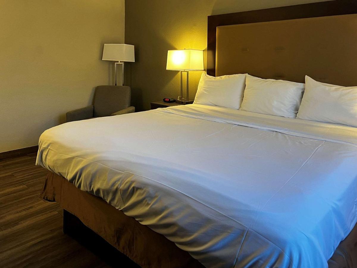 Econo Lodge Спринг Лейк Екстериор снимка